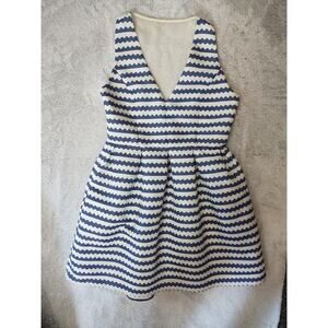 Jovonna London Dress Women Sz 8 Fit Flare Striped Pleated Print Lined